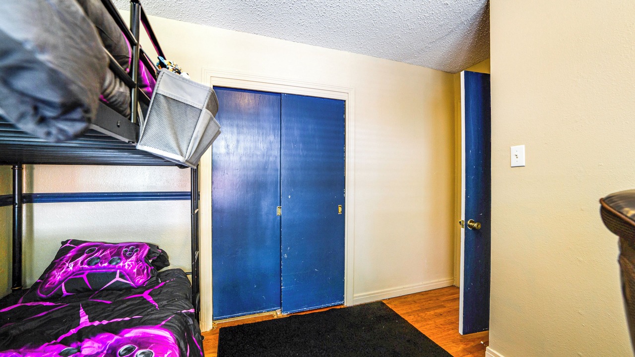 Photo of Bedroom in Flint