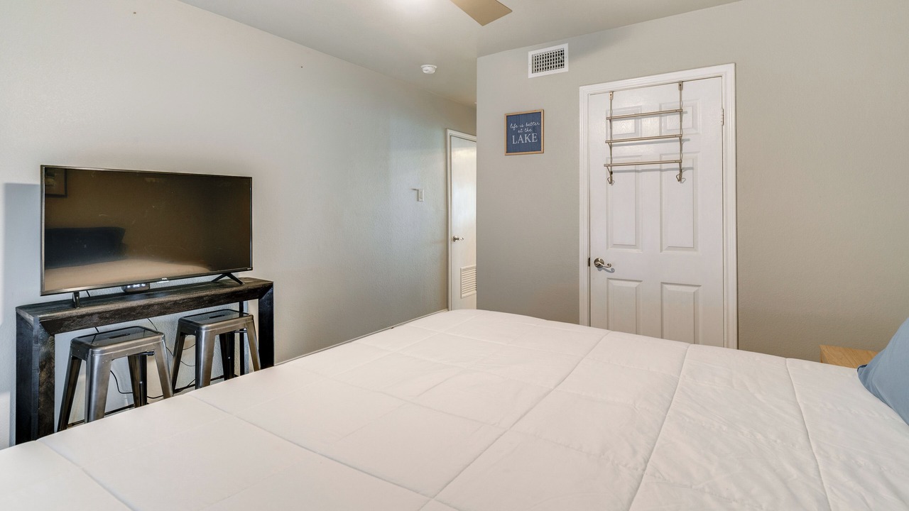 Photo of Bedroom in West Livingston