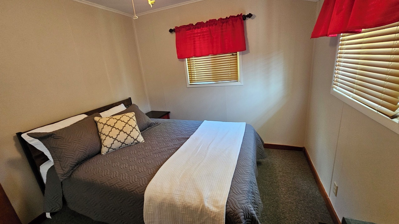 Photo of Bedroom in Grubville