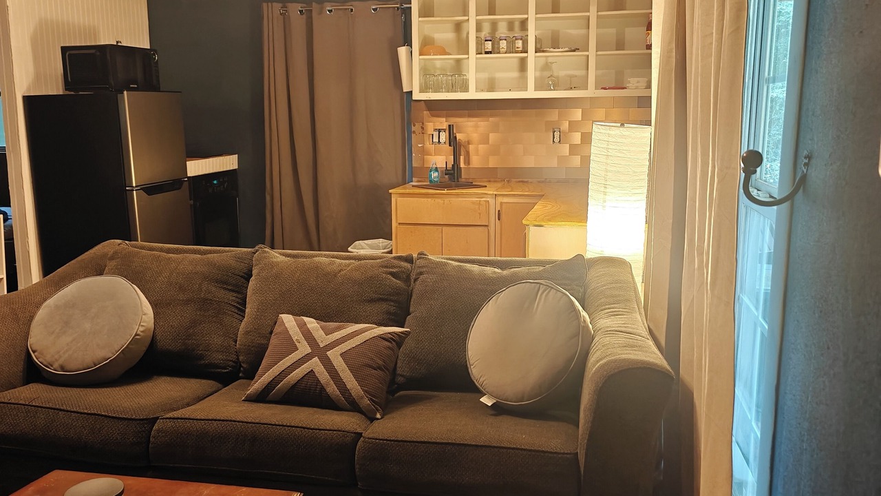 Photo of Livingroom in Canton