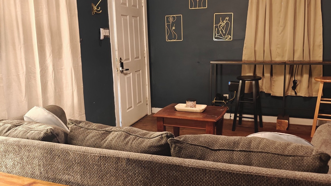 Photo of Livingroom in Canton