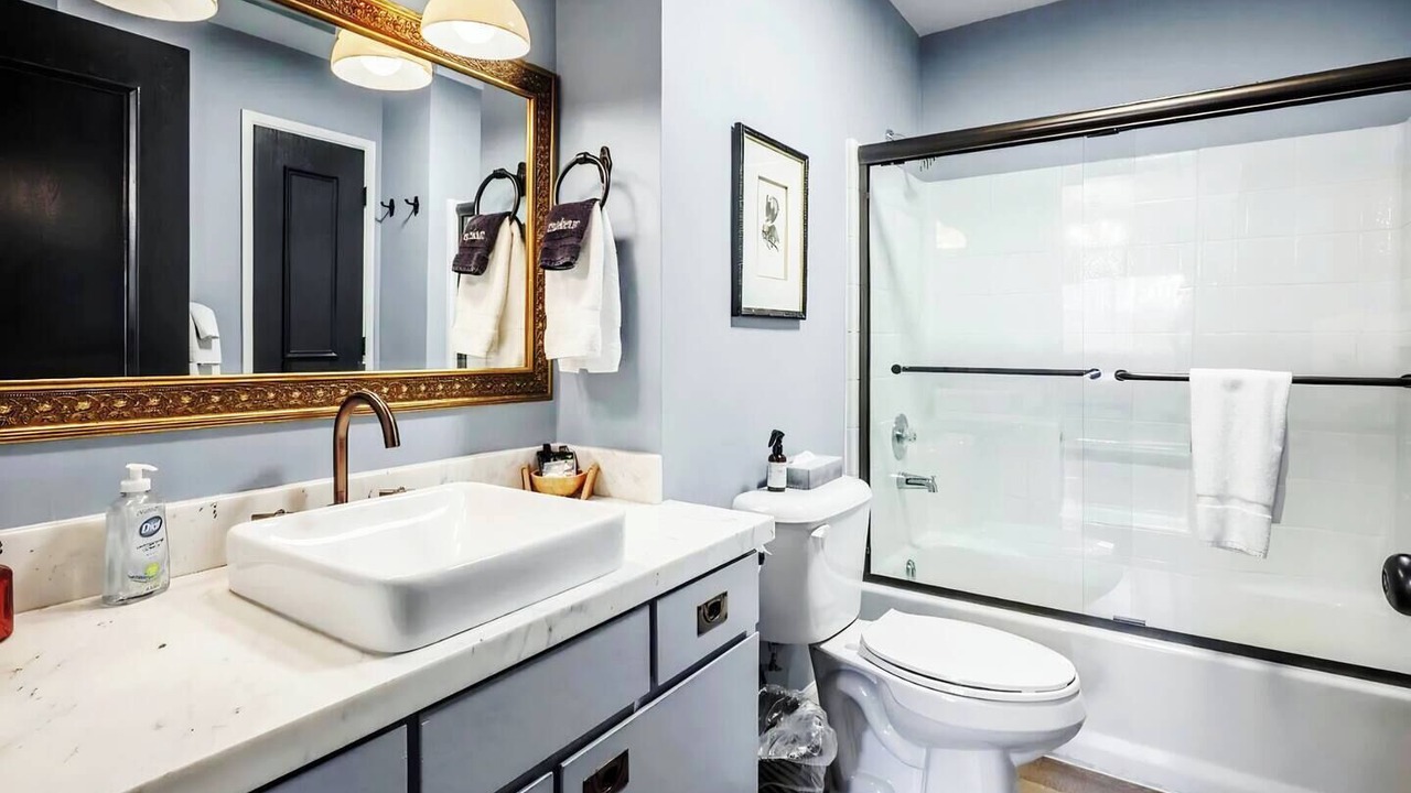 Photo of Bathroom in Murphys