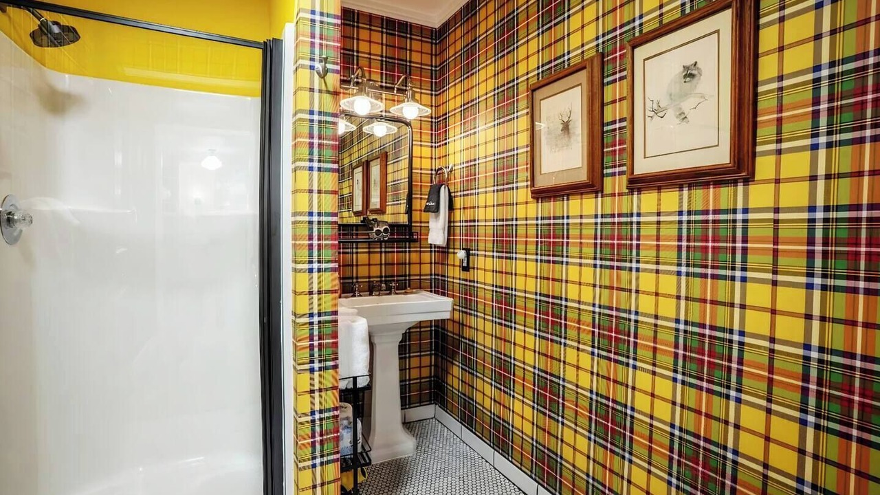 Photo of Bathroom in Murphys