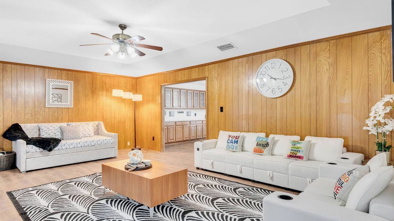 Photo of Livingroom in Euless