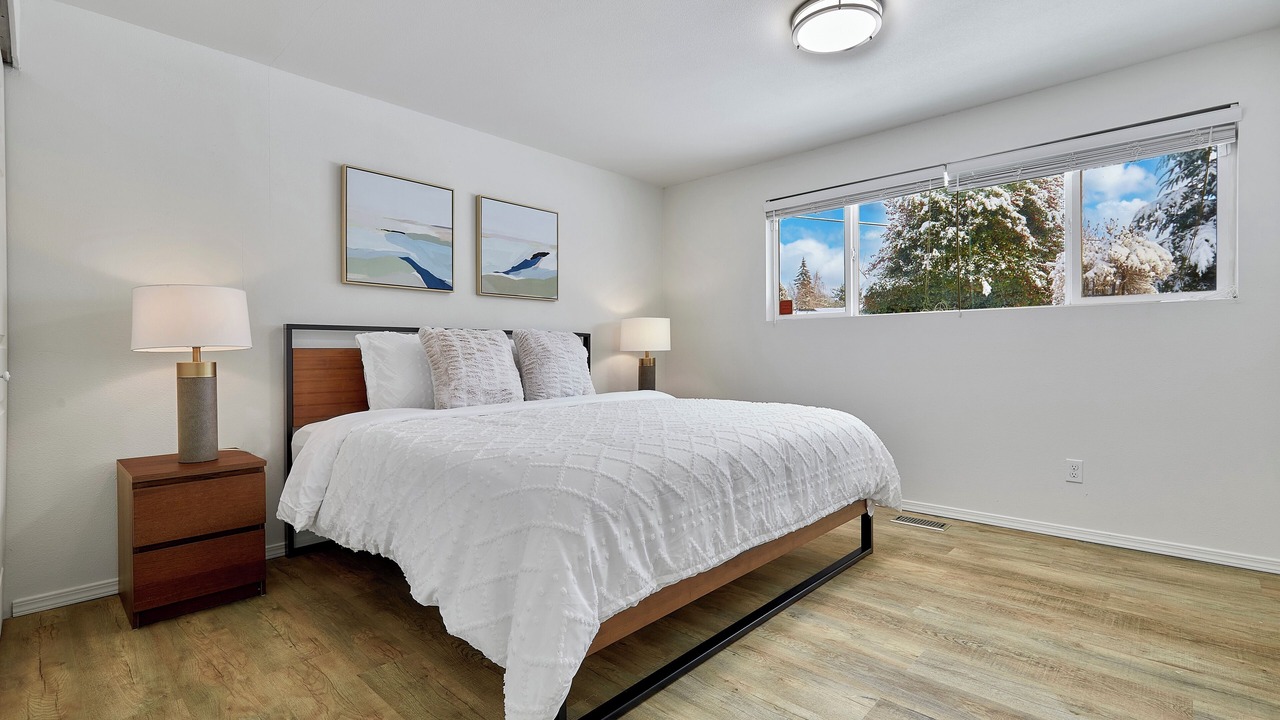 Photo of Bedroom in Alderwood Manor