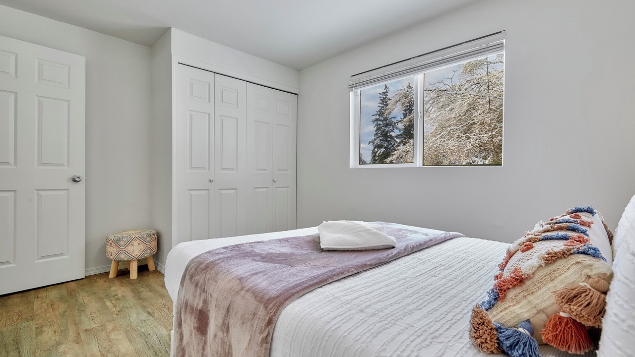 Photo of Bedroom in Alderwood Manor