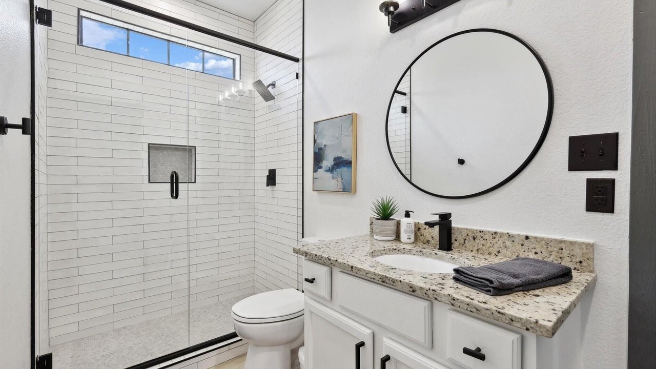 Photo of Bathroom in Graford