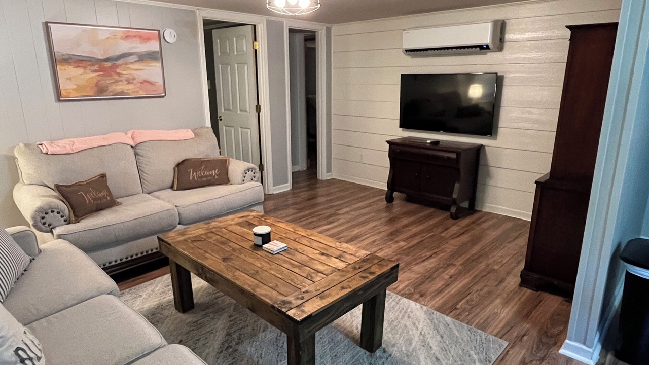 Photo of Livingroom in Mason