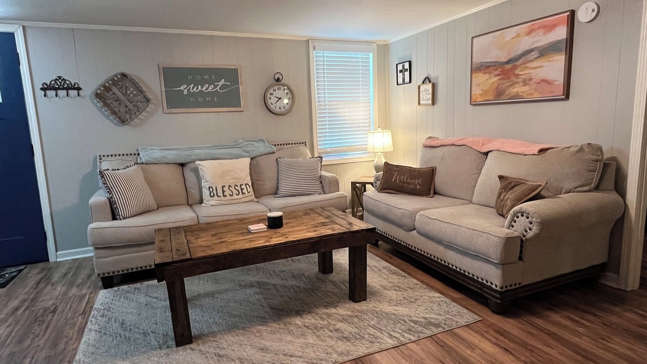 Photo of Livingroom in Mason