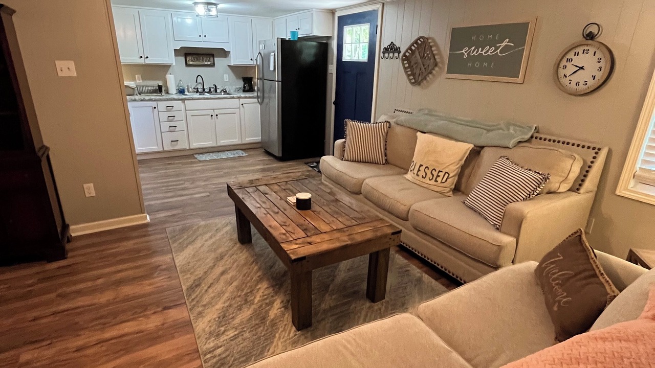 Photo of Livingroom in Mason