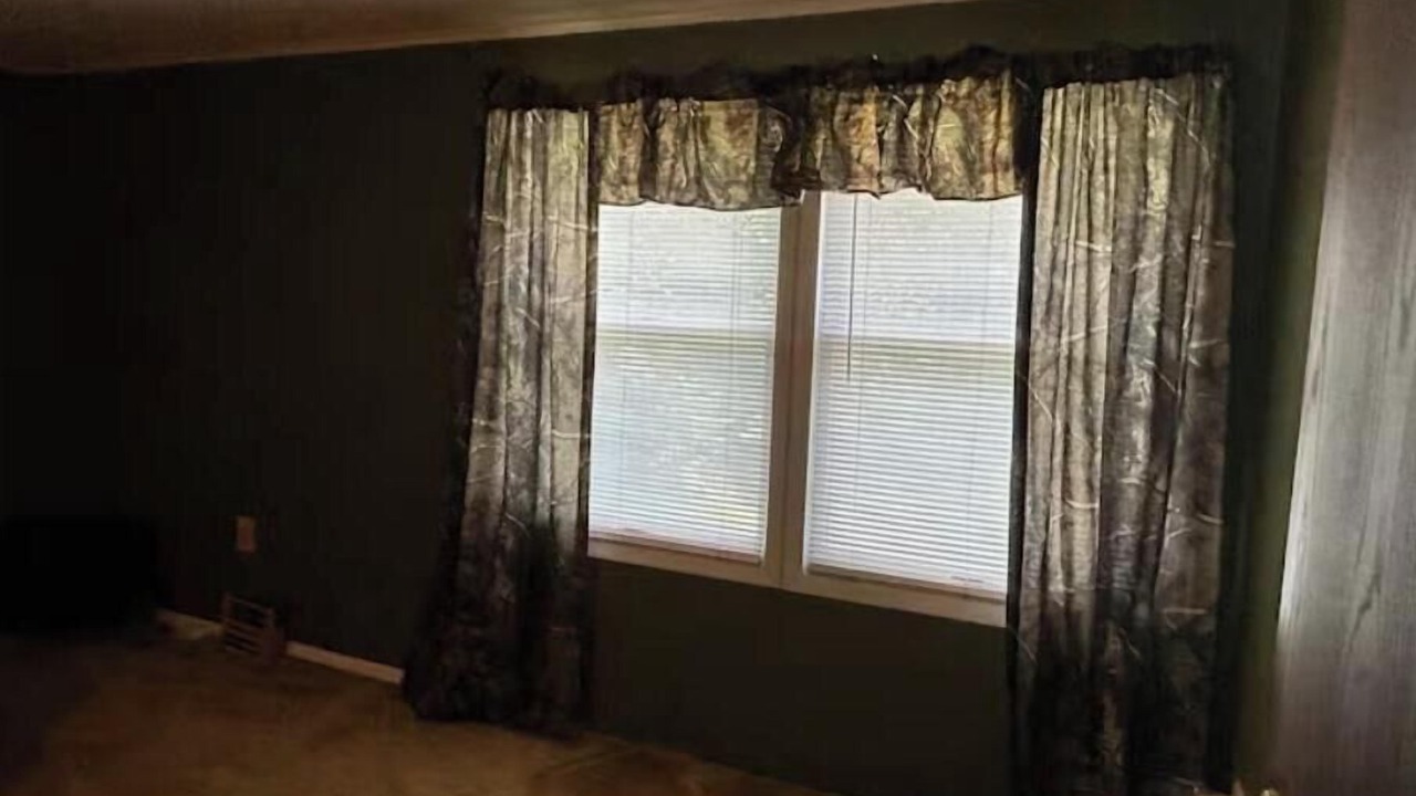 Photo of Others in Beals