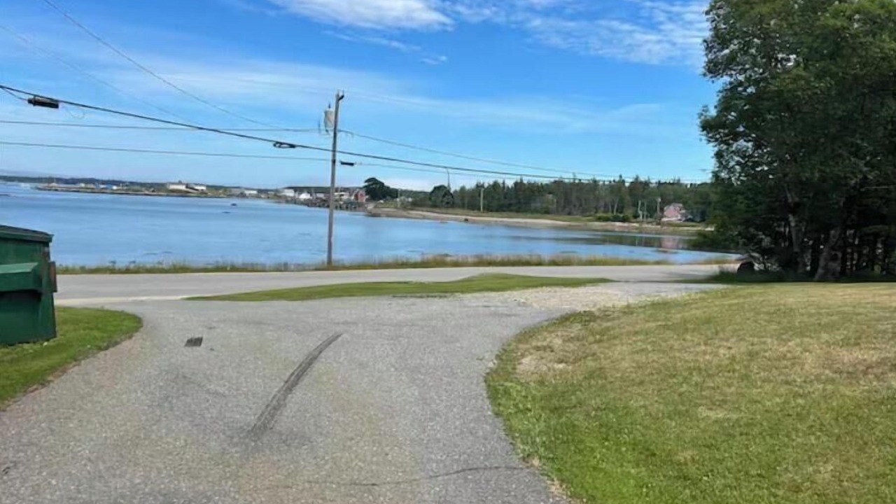 Photo of Others in Beals