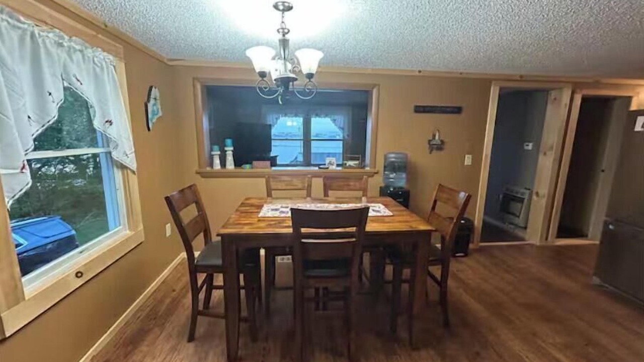 Photo of Others in Beals