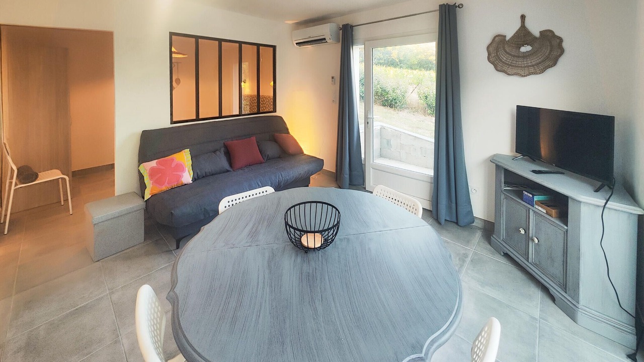 Photo of Bedroom in Lieuran-Cabrieres