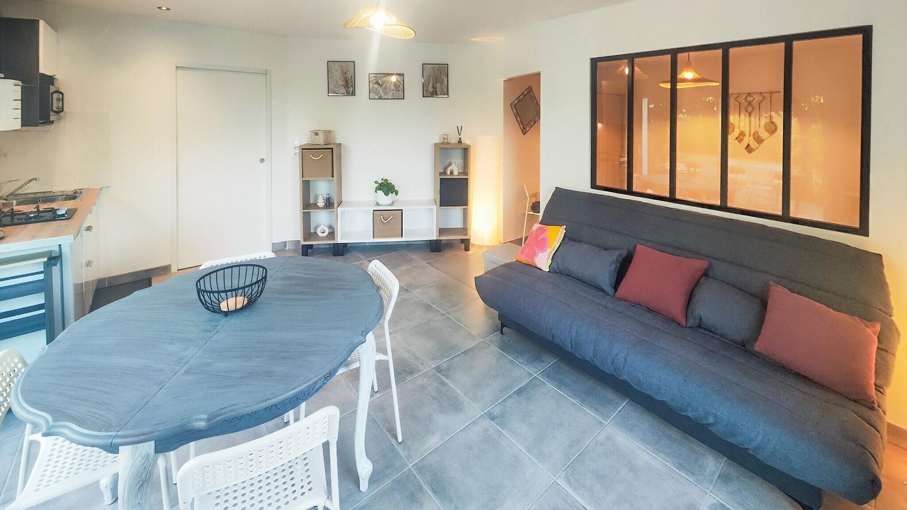Photo of Bedroom in Lieuran-Cabrieres