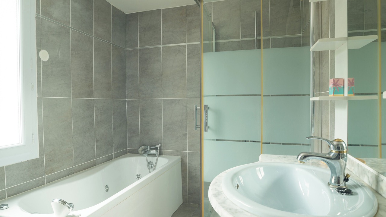 Photo of Bathroom in Ciboure