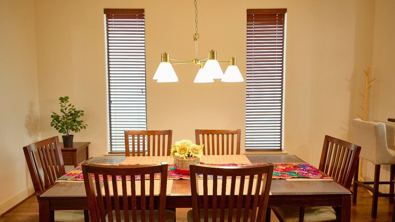 Photo of Livingroom in Washington Ave./ Memorial Park