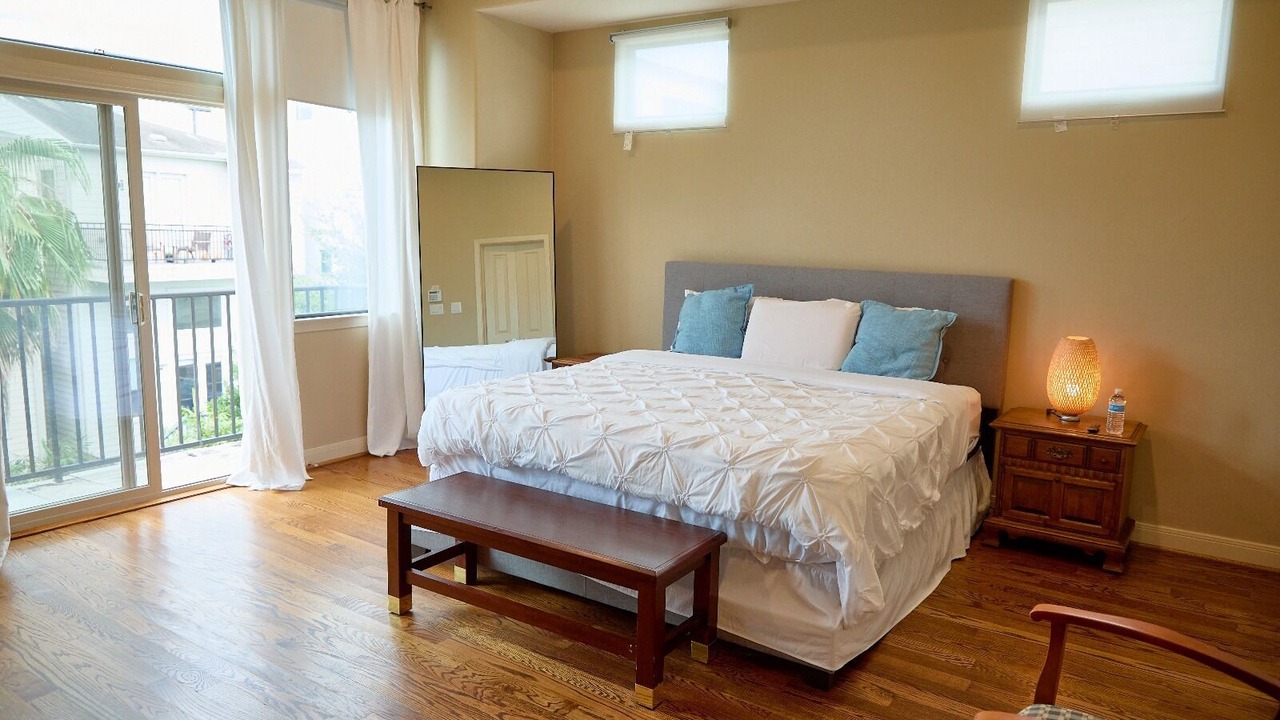Photo of Bedroom in Washington Ave./ Memorial Park