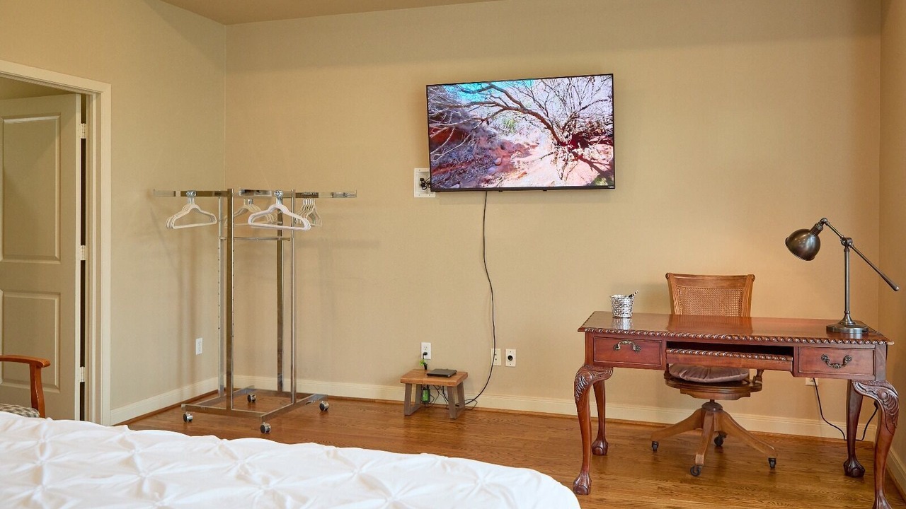 Photo of Bedroom in Washington Ave./ Memorial Park