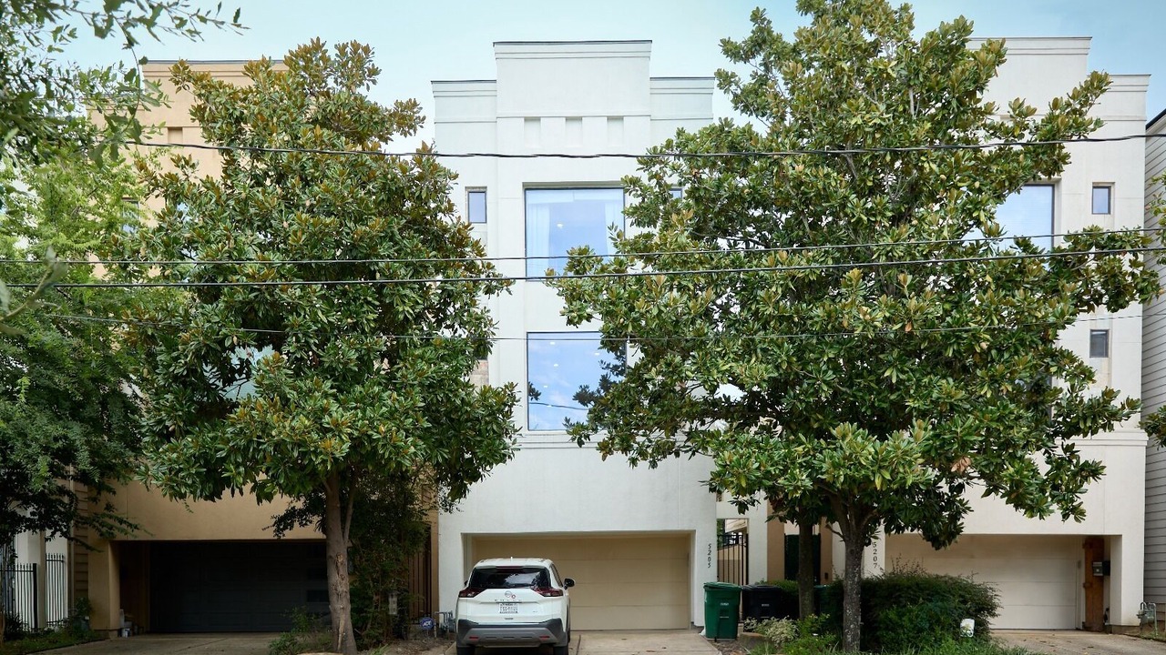 Photo of Outdoor in Washington Ave./ Memorial Park