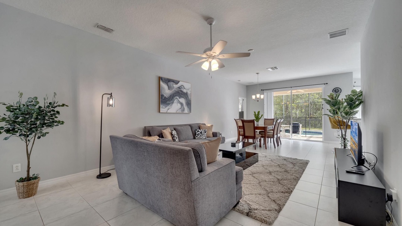 Photo of Livingroom in Crystal Cove