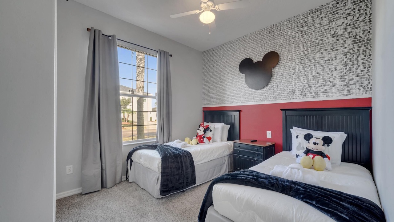 Photo of Bedroom in Crystal Cove