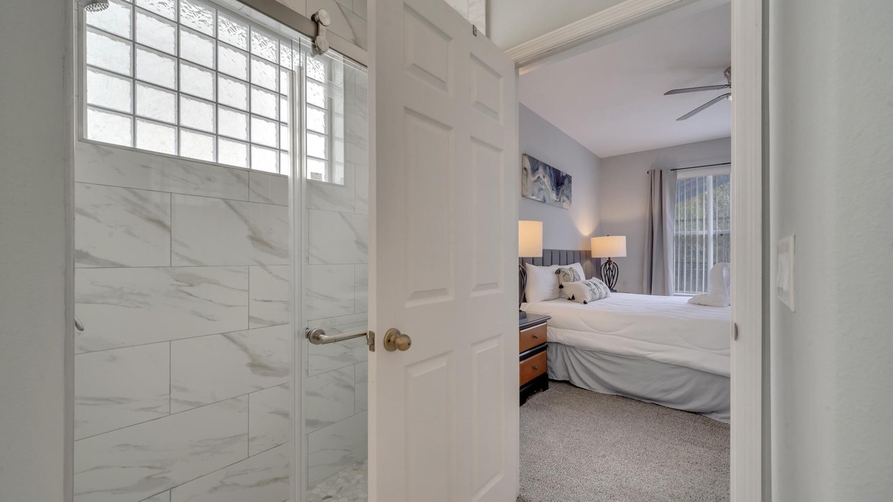 Photo of Bedroom in Crystal Cove