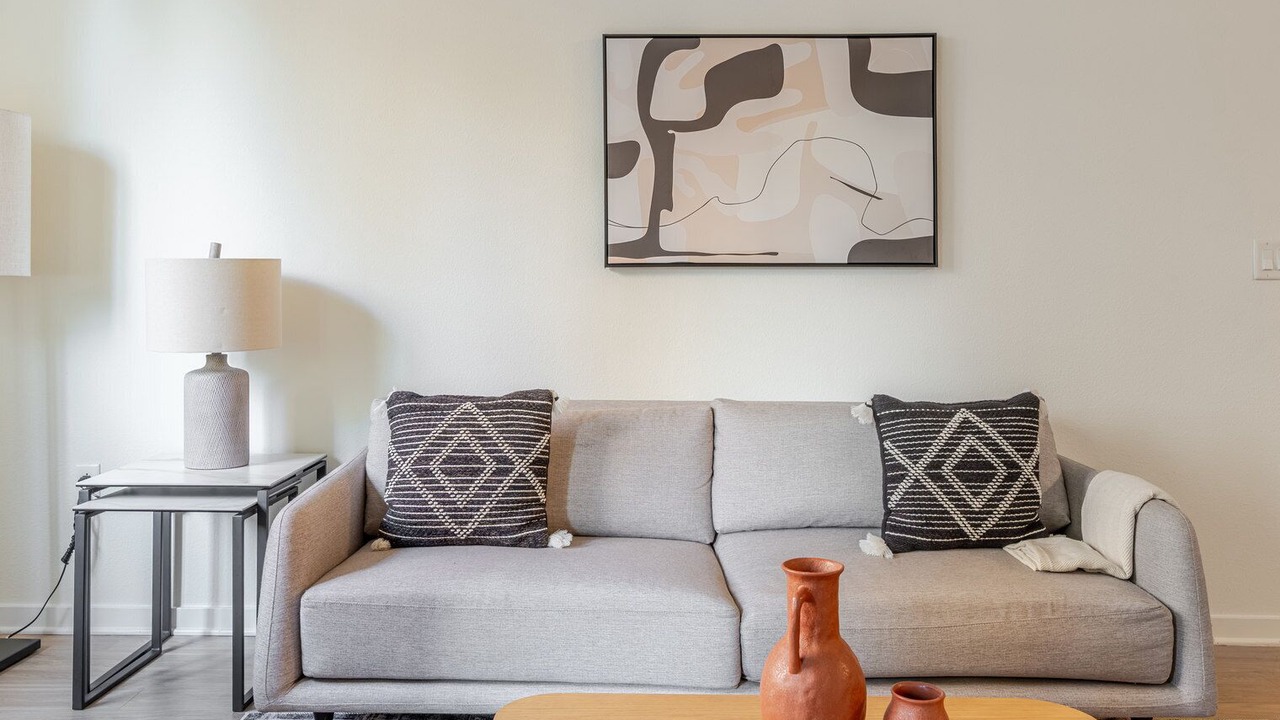 Photo of Livingroom in Union City