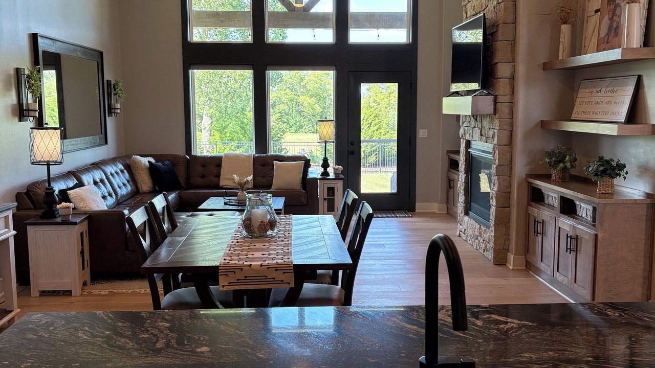 Photo of Livingroom in Olathe