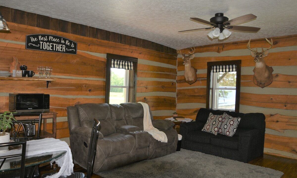 Photo of Livingroom in Lexington