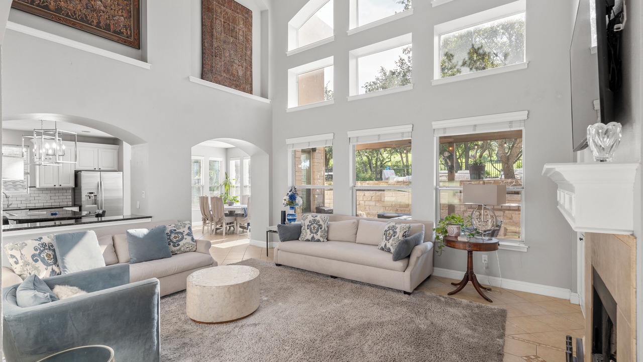 Photo of Livingroom in Falconhead