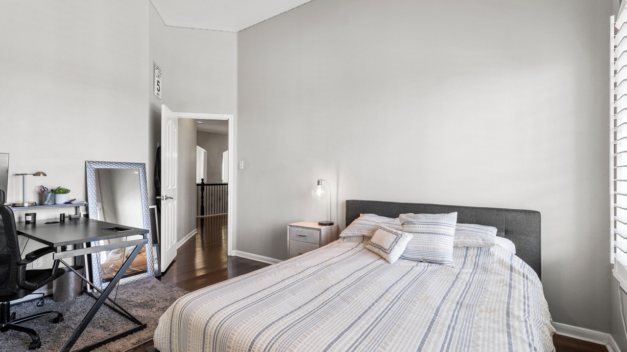 Photo of Bedroom in Falconhead