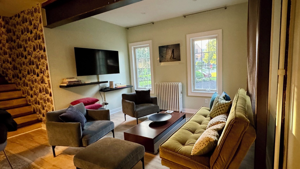 Photo of Livingroom in Beacon