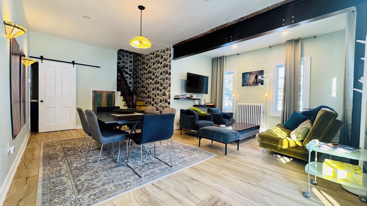 Photo of Livingroom in Beacon