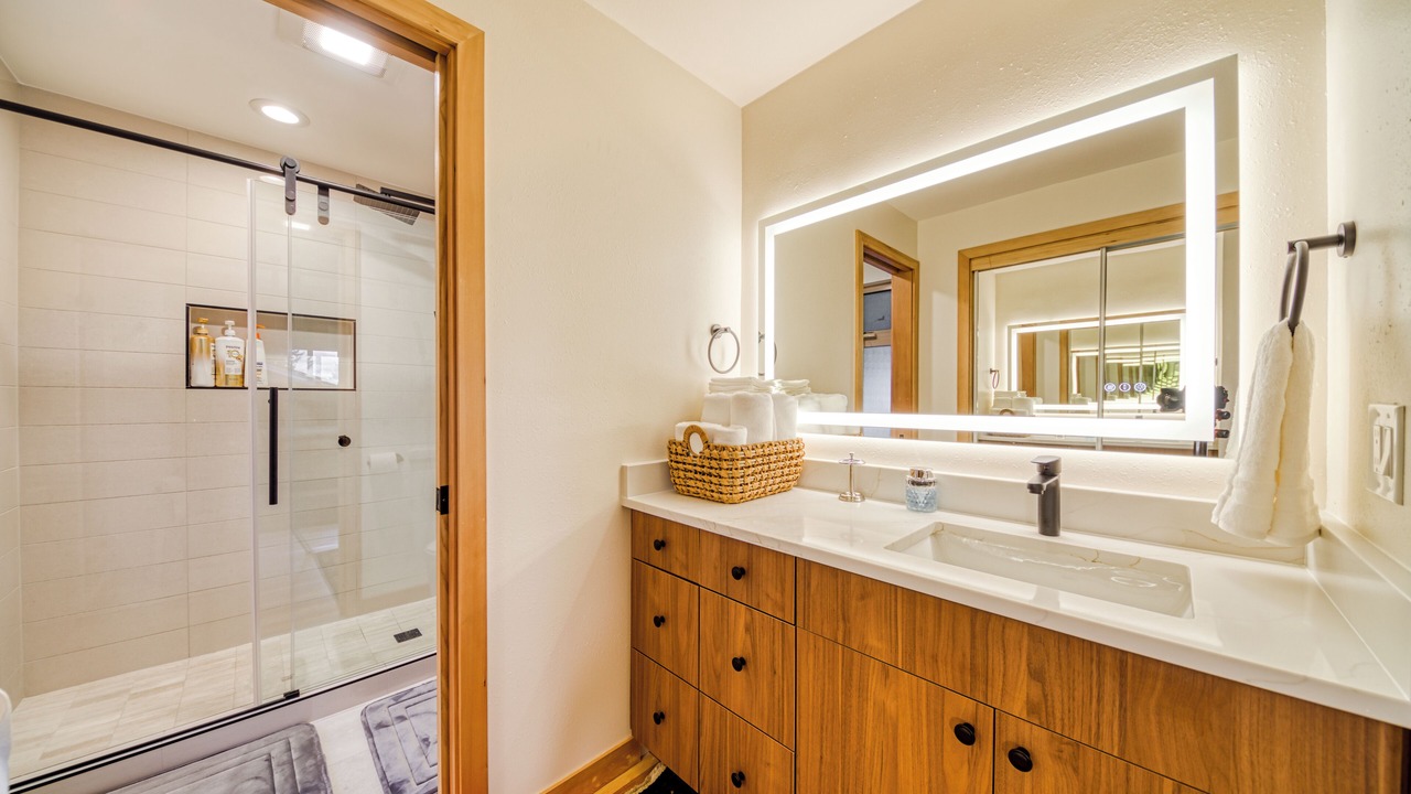 Photo of Bathroom in Inglewood-Finn Hill