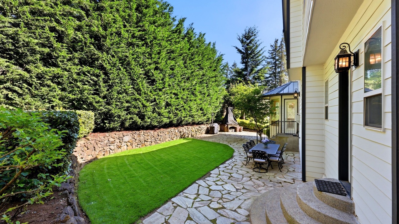 Photo of Outdoor in Sunnyside