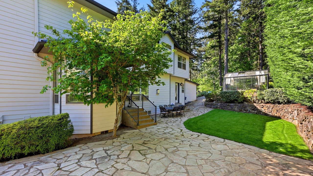 Photo of Outdoor in Sunnyside
