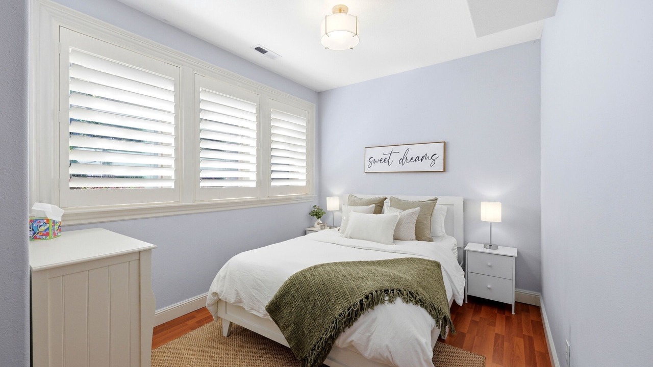 Photo of Bedroom in Sunnyside