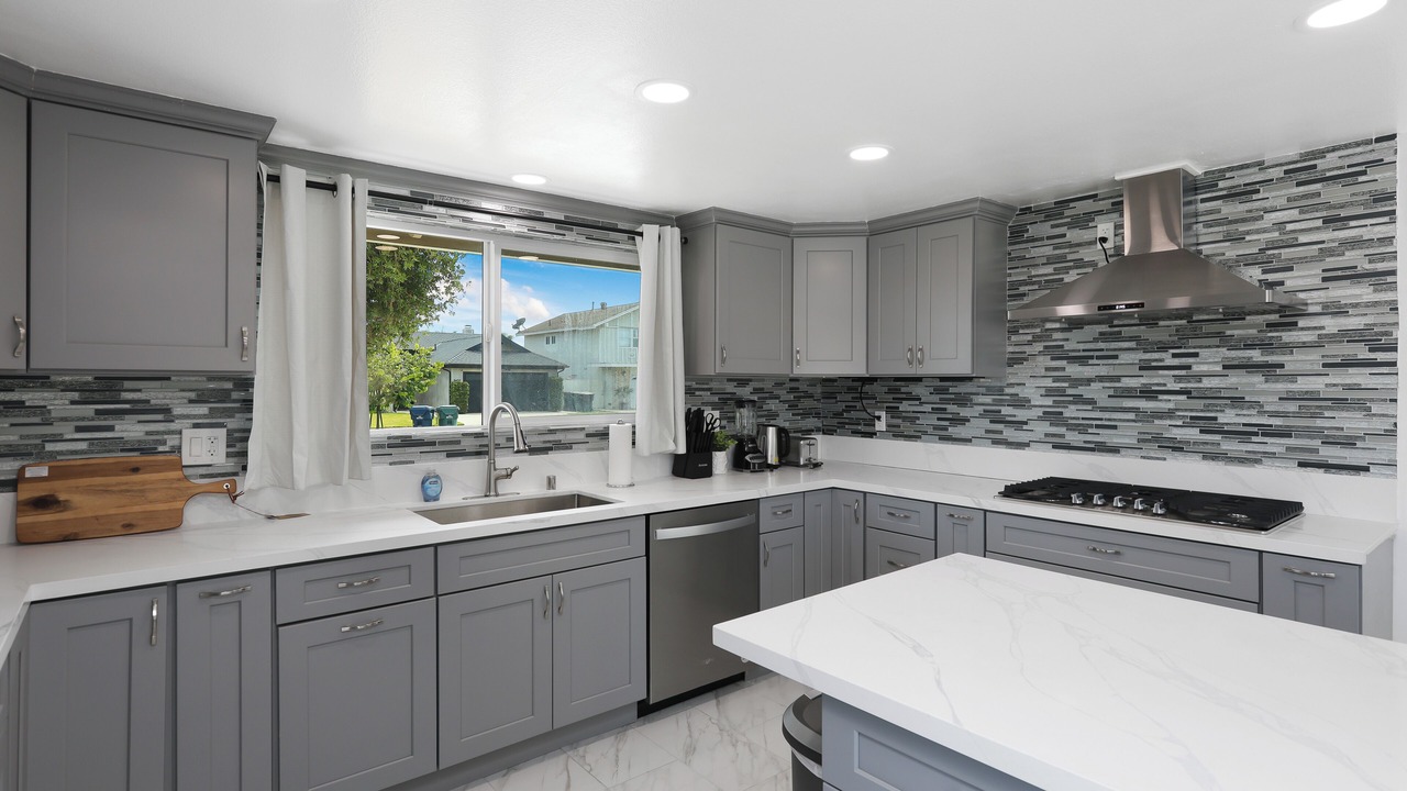 Photo of Kitchen in Canoga Park