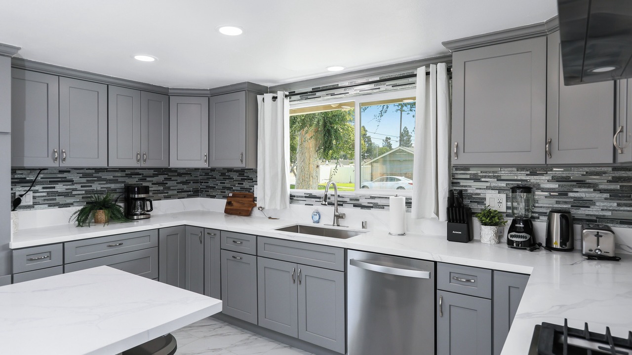 Photo of Kitchen in Canoga Park