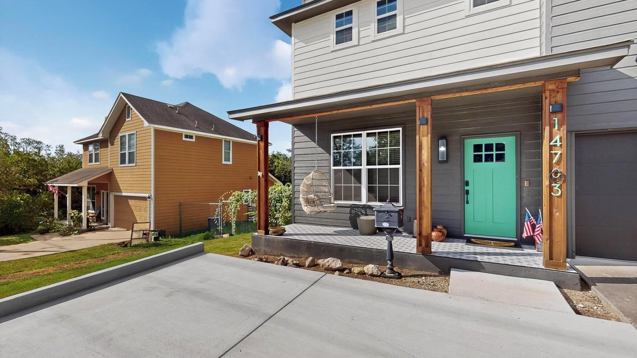Photo of Outdoor in Apache Shores