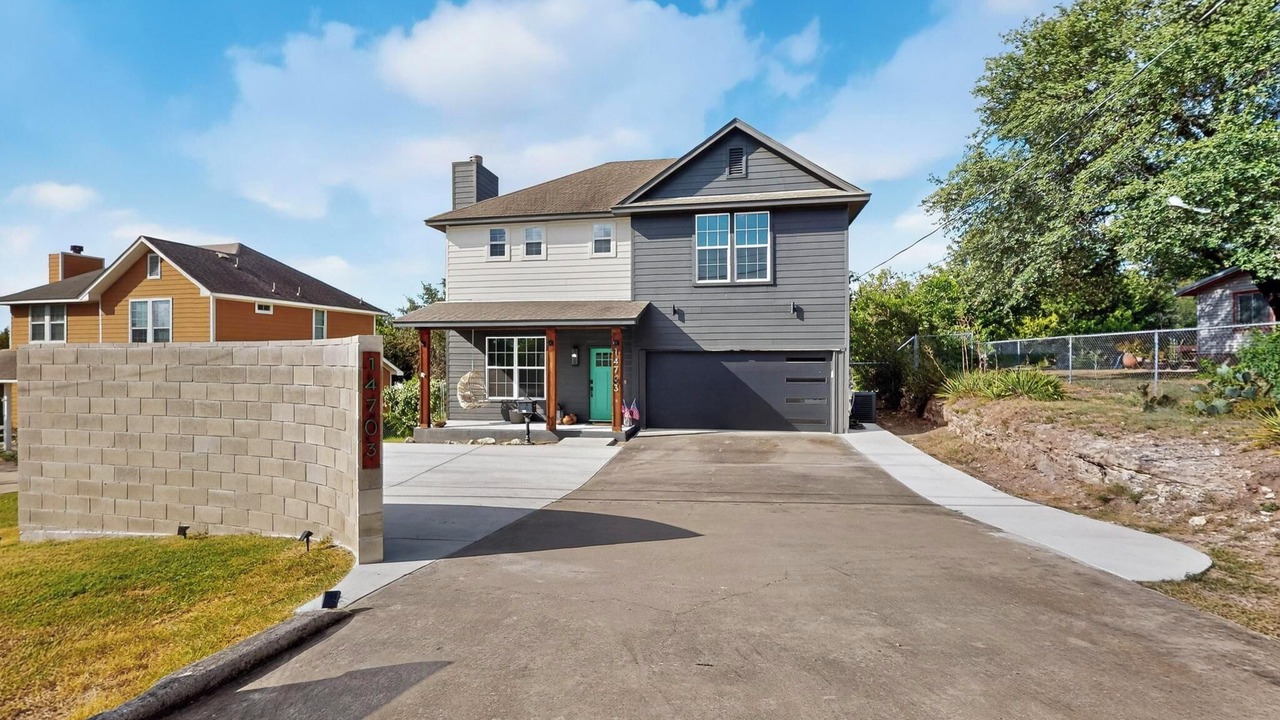 Photo of Outdoor in Apache Shores
