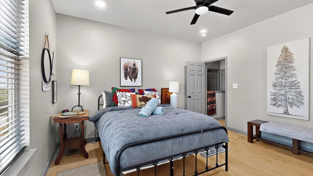 Photo of Bedroom in Apache Shores
