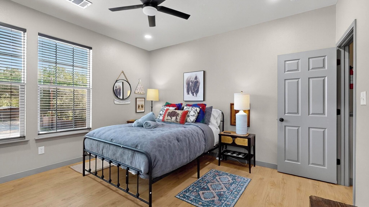 Photo of Bedroom in Apache Shores