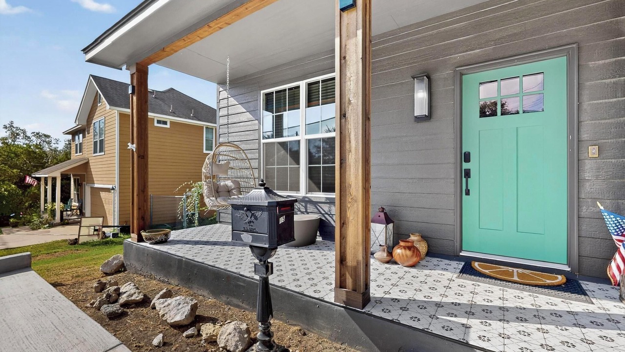 Photo of Outdoor in Apache Shores
