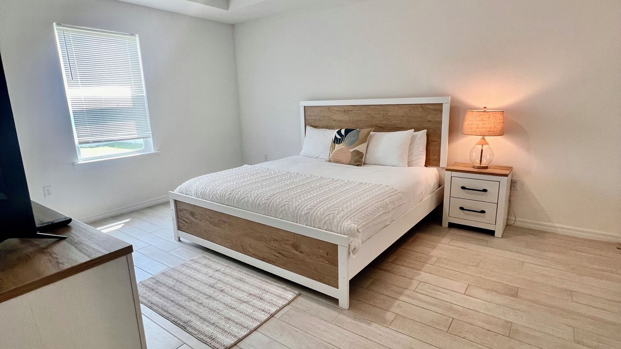 Photo of Bedroom in Newberry