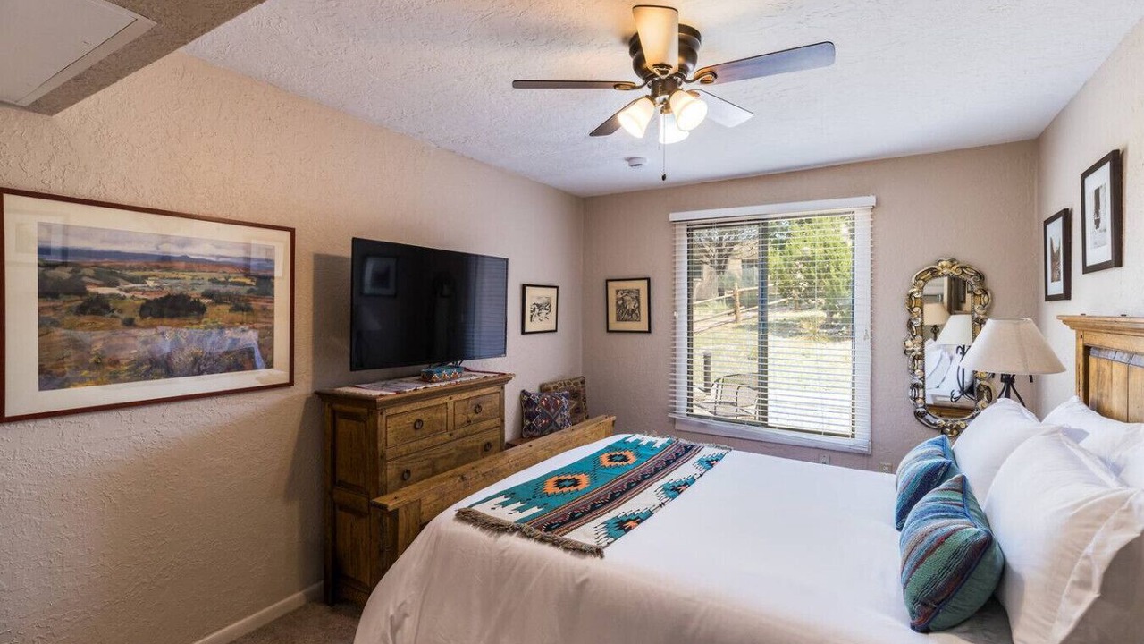 Photo of Bedroom in Northeast Santa Fe
