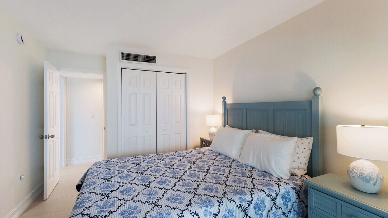 Photo of Bedroom in Boca Grande