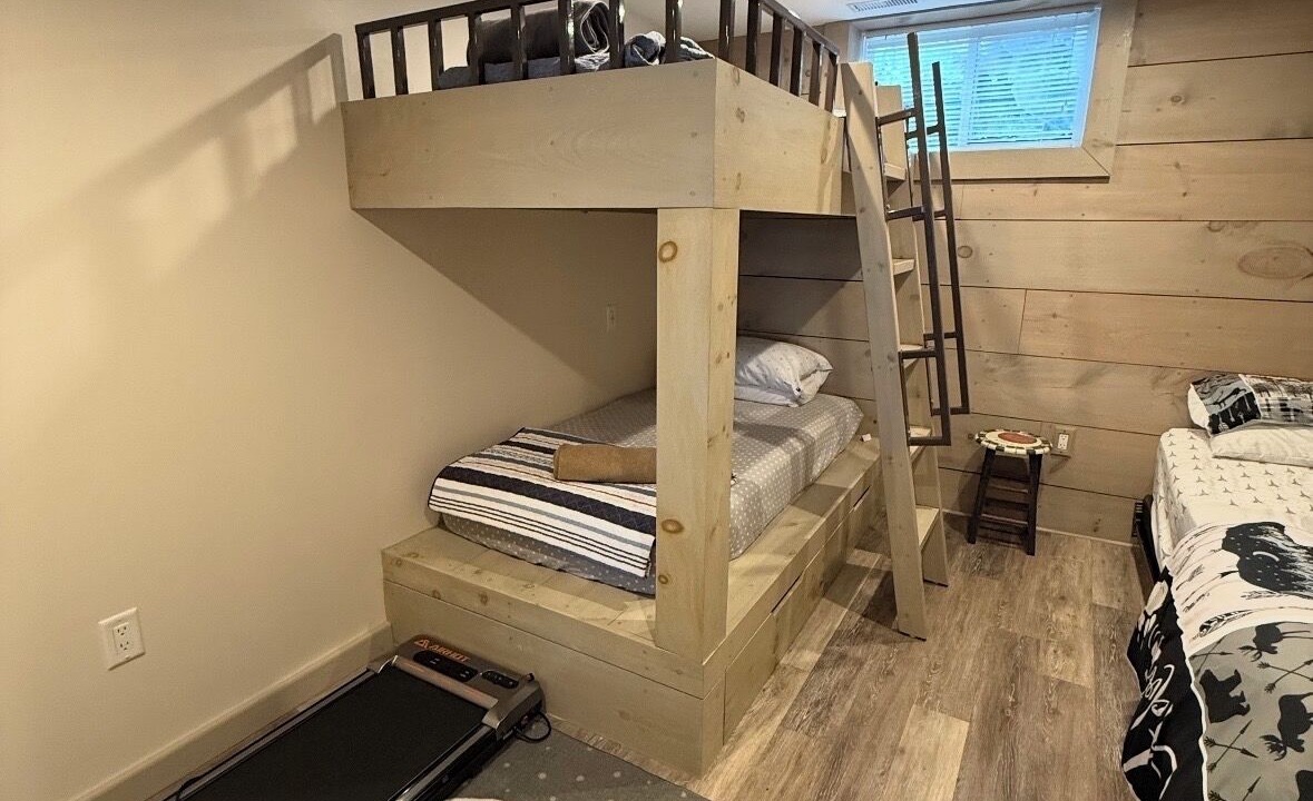 Photo of Bedroom in McMurrich/Monteith