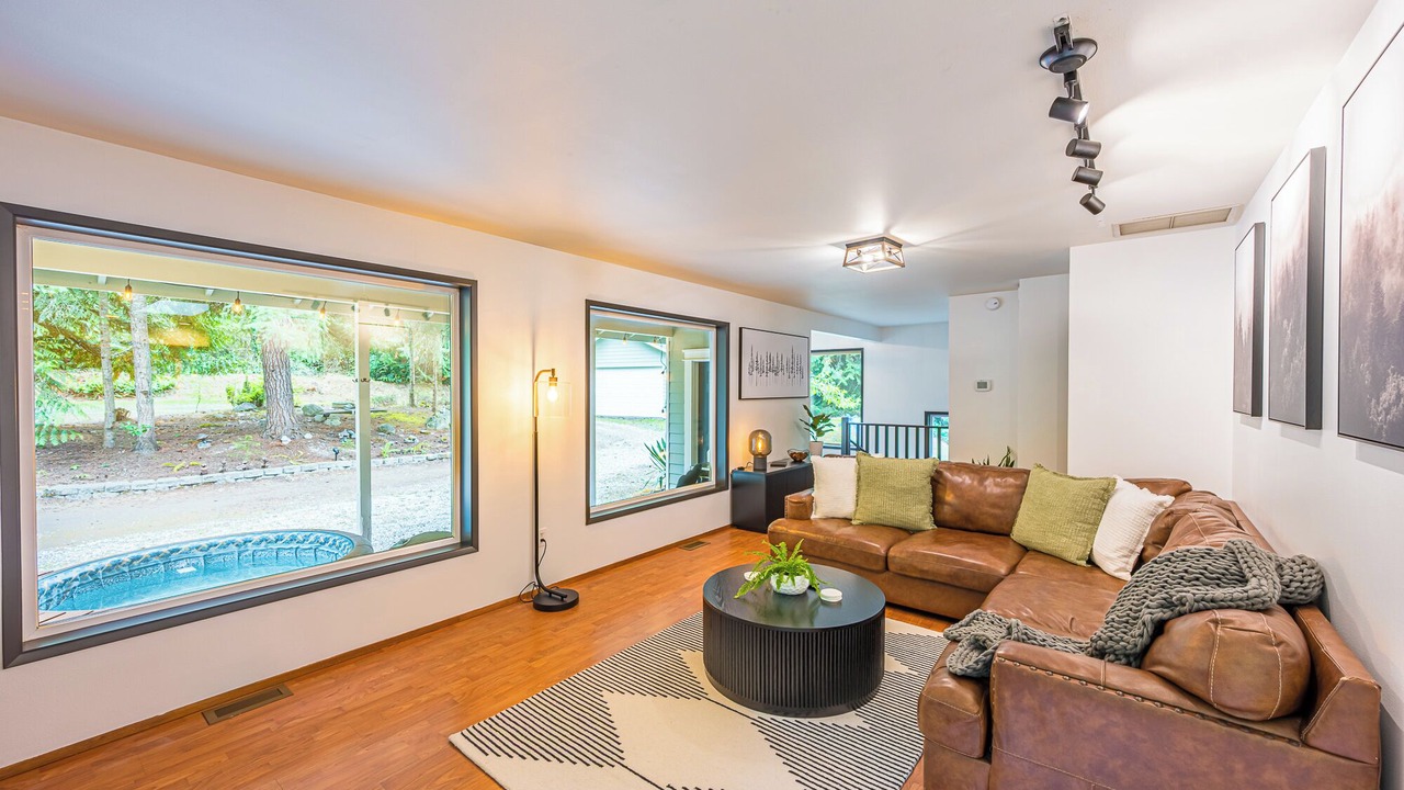 Photo of Livingroom in Adelma Beach